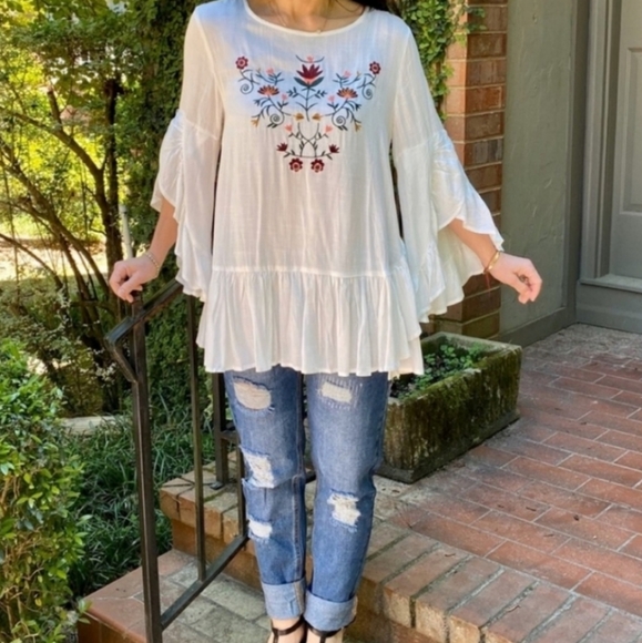 LAST ONE Gypsy Embroidery Peplum BellSleeve Top - Picture 16 of 16